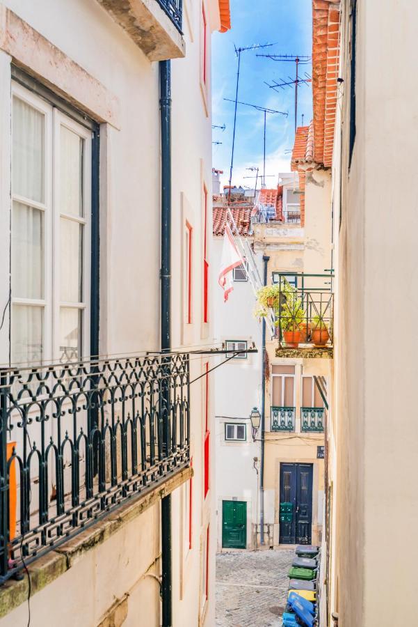 Romantic Alfama Getaway Лиссабон Экстерьер фото